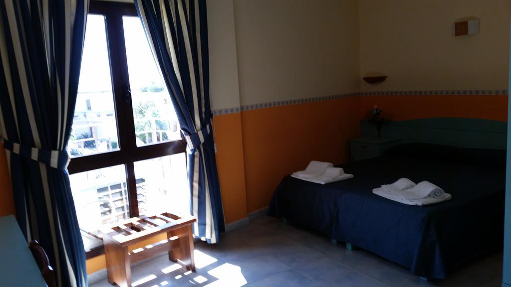 Hotel Costa Antiga SantʼAnna Arresi Exterior foto